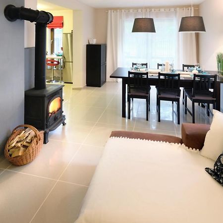 Dom Kotik W Lukecinie Villa Exteriör bild