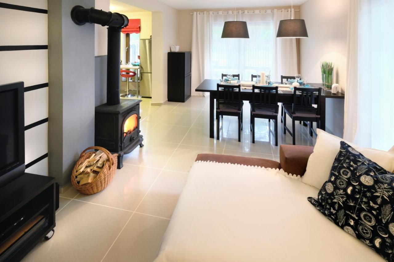 Dom Kotik W Lukecinie Villa Exteriör bild